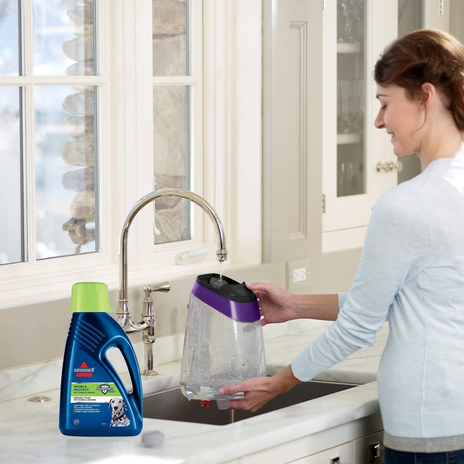 Bissell Wash & Protect Pet Carpet Cleaner 1.5L – Removes Pet Stains & Odours by BISSELL