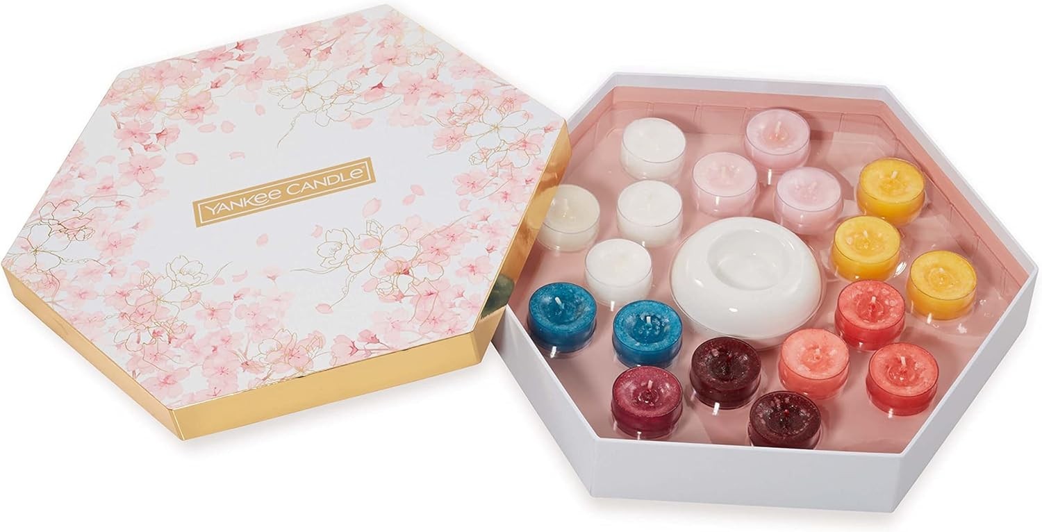 Yankee Candle Gift Set | 18 Scented Tea Lights + Holder Sakura Blossom Festival by Yankee Candle